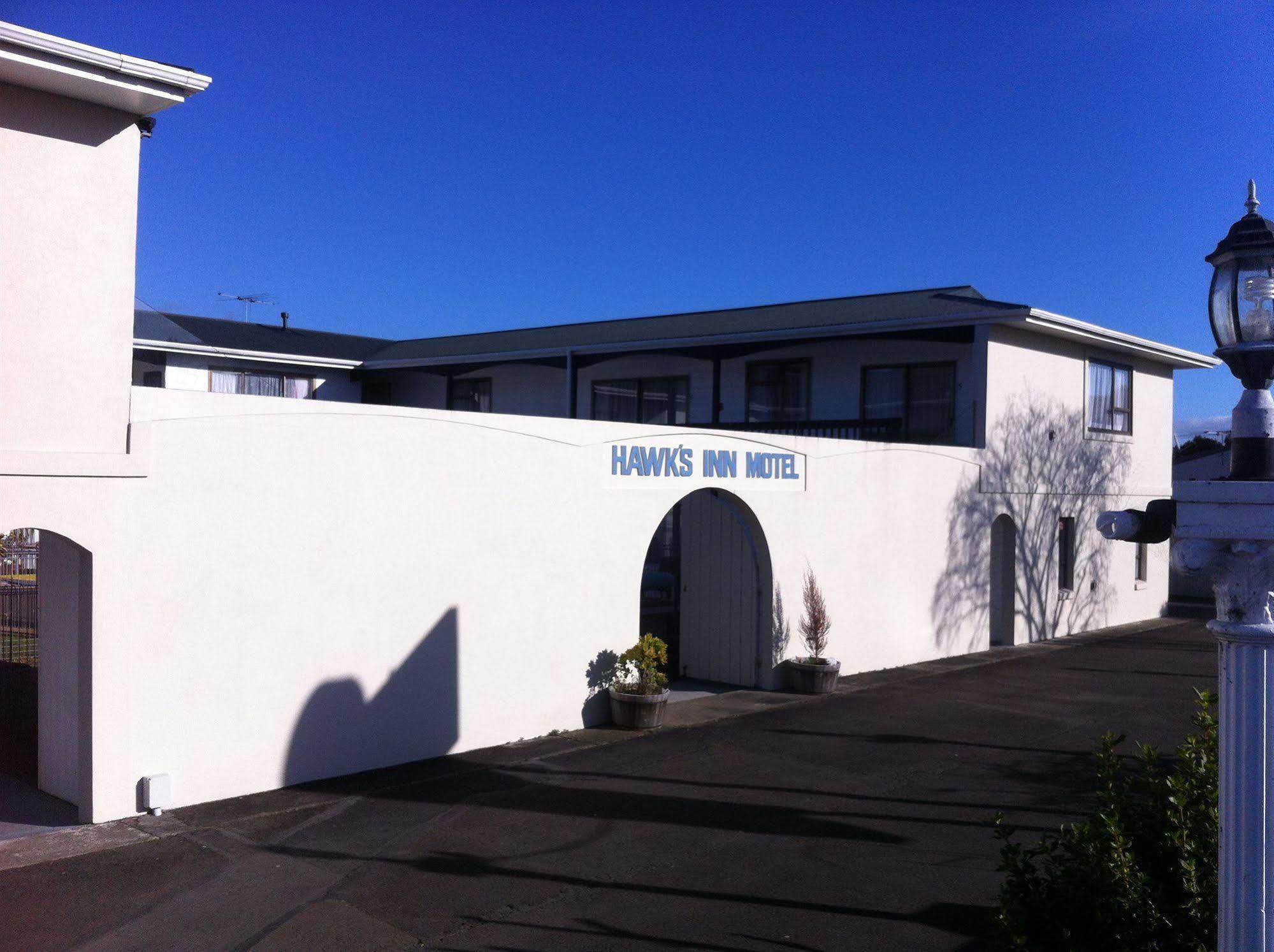 Hawks Inn Motel Upper Hutt Exterior photo